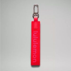 LULULEMON | ✨NEW✨ Never Lost Keychain in Love Red/Sonic Pink